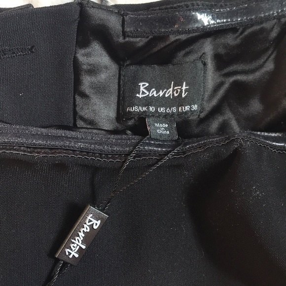 BARDOT 🖤 'Solange' Off Shoulder Midi Dress - Picture 7 of 7